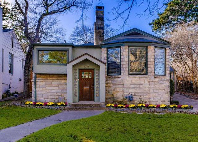 Property at 1311 Cedar Hill Ave, Dallas, TX 75208, 2 beds, 2 baths