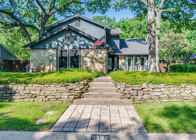 Property at 2310 Crown Colony Dr, Arlington, TX 76011, 3 beds, 2.5 baths