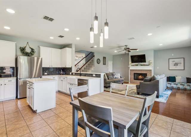 Property at 5708 Pebble Ridge Dr, Mckinney, TX 75070, 5 beds, 3 baths