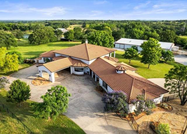 Property at 2108 W Sherman Dr, Aubrey, TX 76227, 3 beds, 3.5 baths
