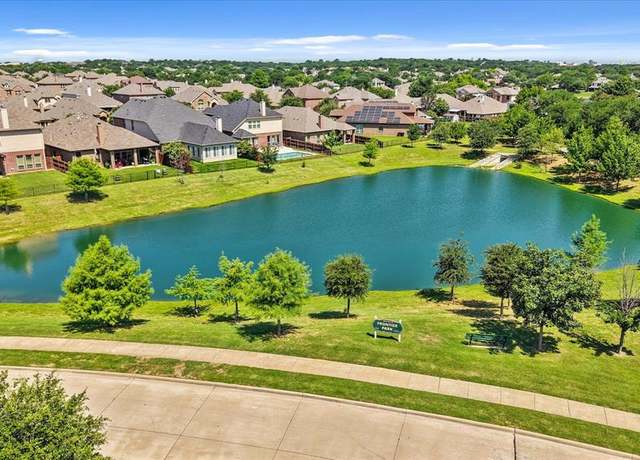 Property at 3004 Frontier Dr, Denton, TX 76210, 5 beds, 3.5 baths