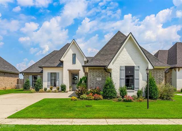 Property at 1361 Quincy Dr, Bossier City, LA 71111, 3 beds, 2 baths