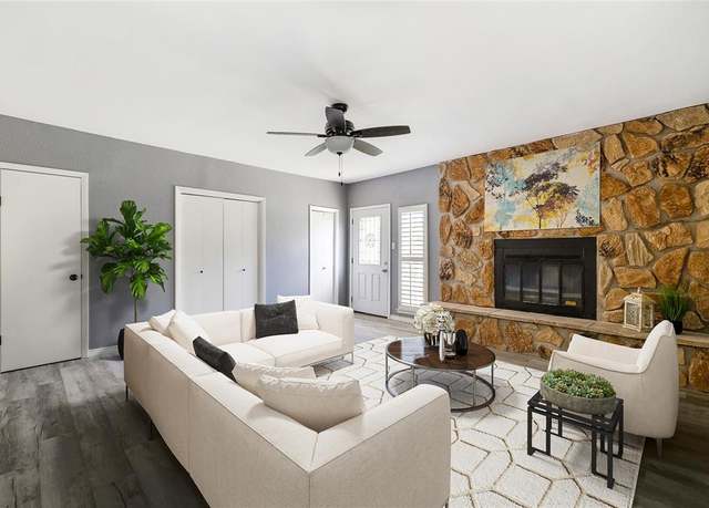 Property at 403 Willow Way, Gainesville, TX 76240, 3 beds, 2 baths