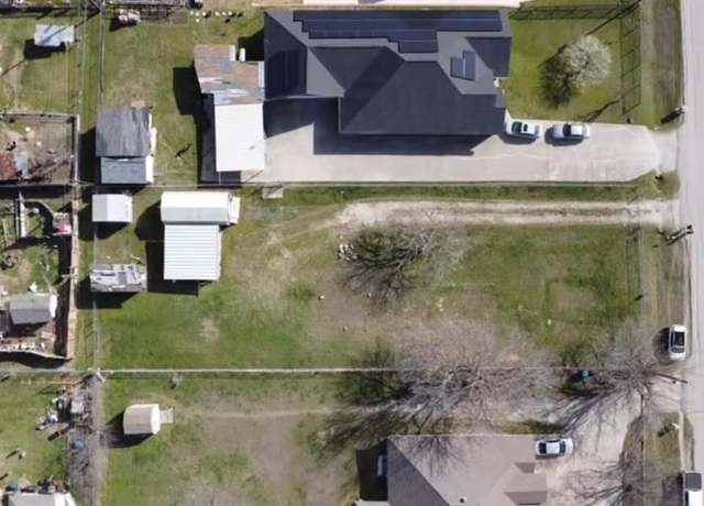 Property at 6806 Gillis Johnson St, Fort Worth, TX 76179