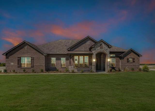 Property at 4117 Old Springtown Rd, Weatherford, TX 76085, 4 beds, 3 baths