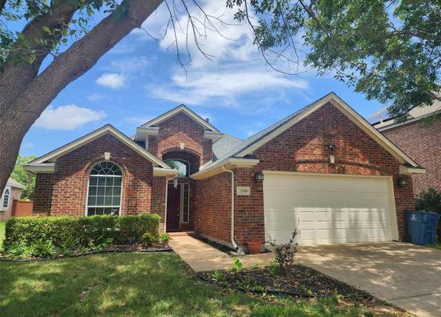 Property at 10310 Saint Georges Dr, Rowlett, TX 75089, 4 beds, 2 baths