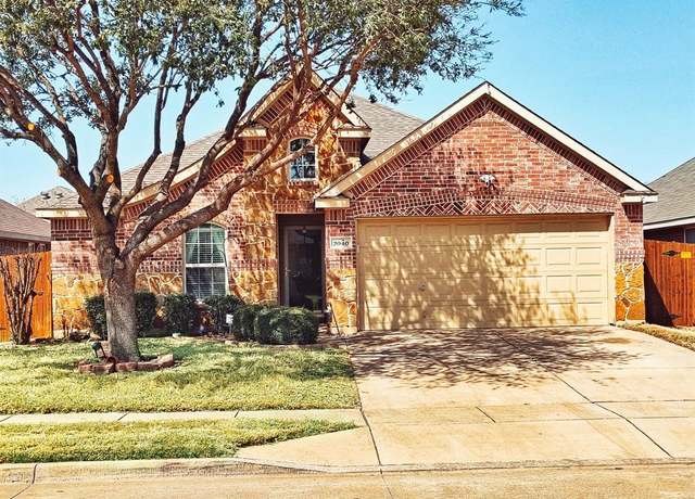 Property at 2040 Matador Ranch Rd, Fort Worth, TX 76134, 4 beds, 2 baths