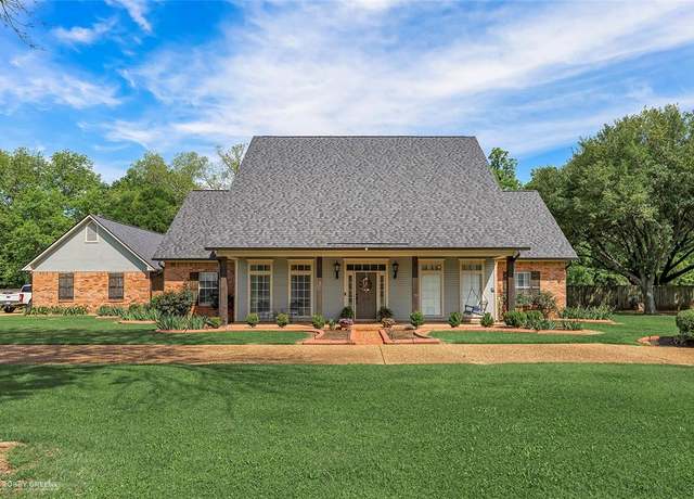 Property at 159 Lakewood Point Dr, Bossier City, LA 71111, 4 beds, 2.5 baths