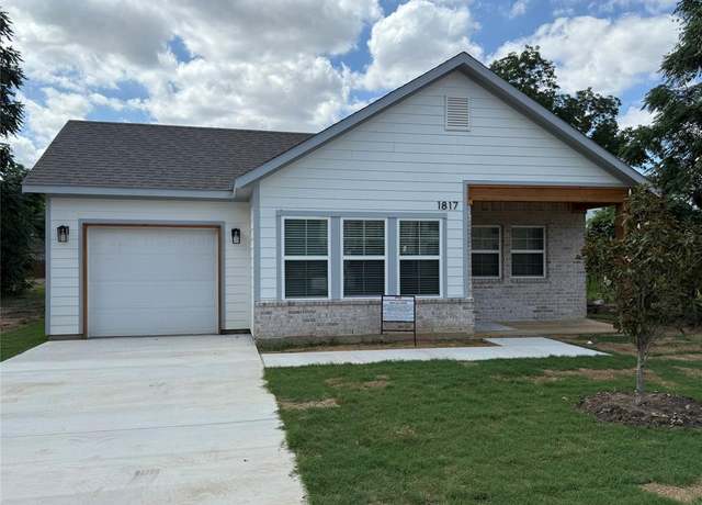 Property at 1817 Cooper St, Dallas, TX 75215, 3 beds, 2.5 baths
