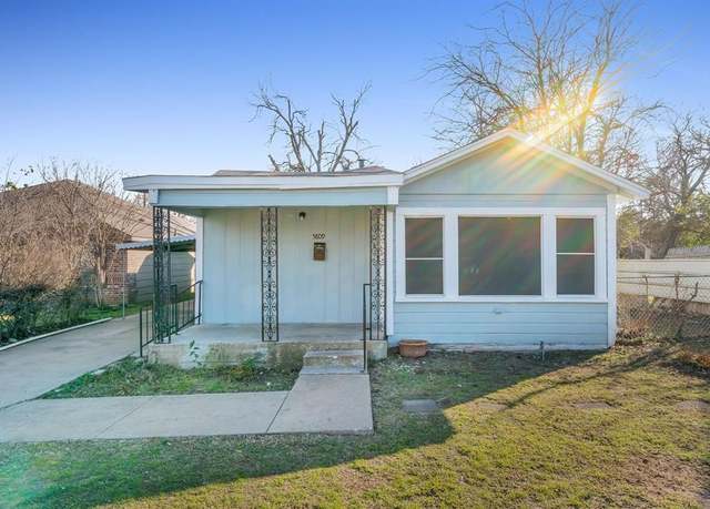 Property at 5809 Houghton Ave, Fort Worth, TX 76107, 3 beds, 2 baths