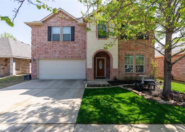 Property at 4717 Redbud Dr, Denton, TX 76208, 4 beds, 2.5 baths