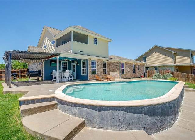 Property at 106 Camelot St, Glen Rose, TX 76043, 5 beds, 4 baths