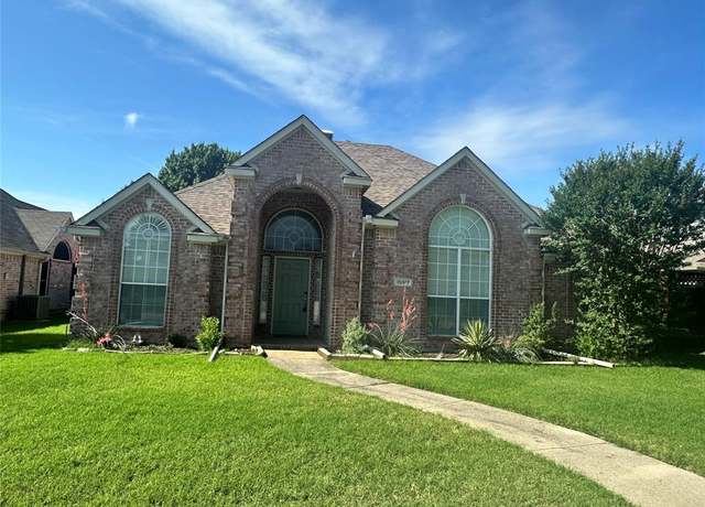 Property at 10917 Spring Lake Rd, Frisco, TX 75035, 4 beds, 3 baths