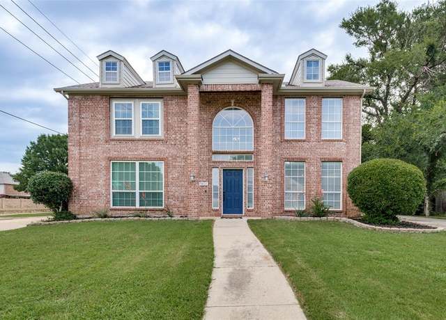 Property at 1901 Buffalo Bend Dr, Lewisville, TX 75067, 4 beds, 2.5 baths