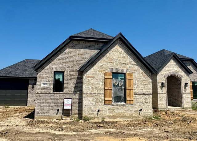 Property at 1113 Silver Sage Trl, Weatherford, TX 76085, 3 beds, 3 baths