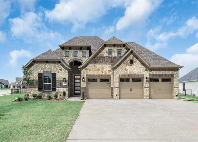 Property at 303 Big Antler Ct, Heath, TX 75032, 3 beds, 2 baths