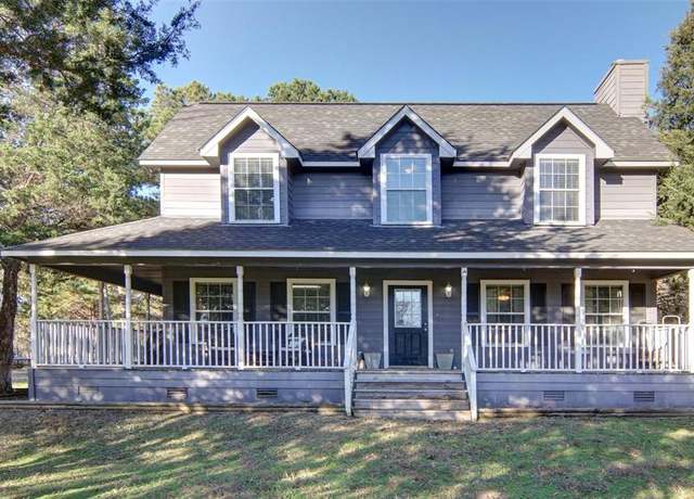 Property at 611 CR 2205, Mineola, TX 75773, 4 beds, 2 baths