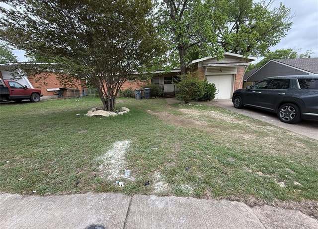 Property at 1020 E Ann Arbor Ave, Dallas, TX 75216, 3 beds, 2.5 baths