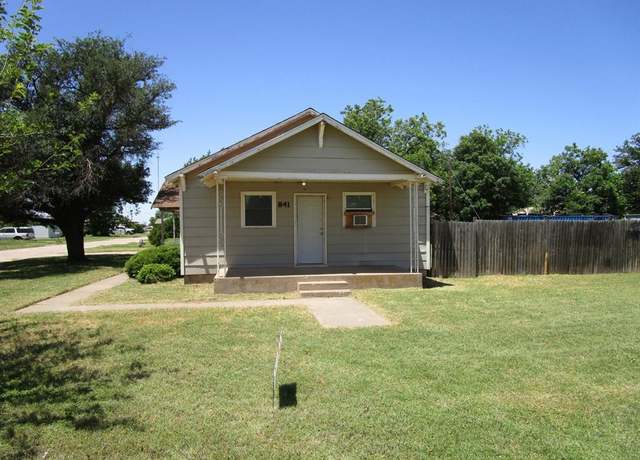 Property at 841 S 5th Ave, Munday, TX 76371, 3 beds, 1 bath