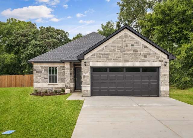 Property at 301 Kalura Way, Tool, TX 75143, 4 beds, 2 baths