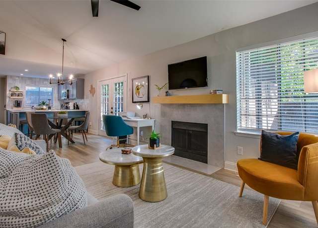 Property at 294 W Corporate Dr, Lewisville, TX 75067, 2 beds, 2 baths