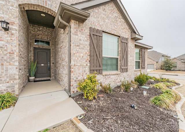 Property at 1800 Otwell Dr, Fort Worth, TX 76052, 5 beds, 3 baths
