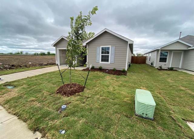 Property at 5920 Nyquist Way, Forney, TX 75126, 3 beds, 2 baths