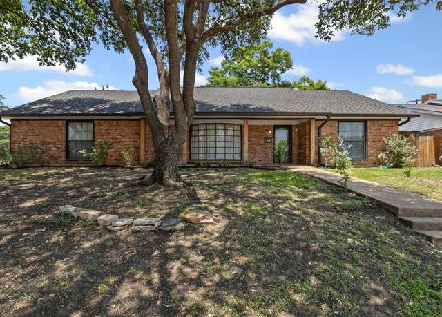 Property at 3864 Wedgworth Rd S, Fort Worth, TX 76133, 4 beds, 3 baths