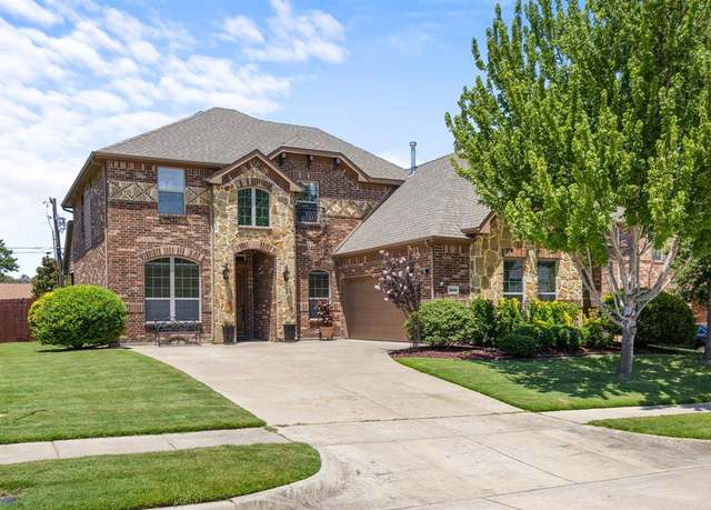 Property at 9209 Canyon Creek Dr, Rowlett, TX 75088, 4 beds, 3.5 baths