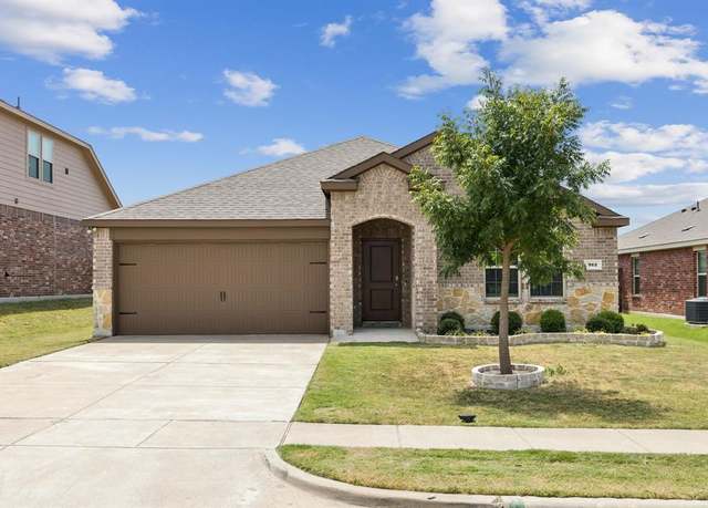 Property at 912 Alton Dr, Aubrey, TX 76227, 4 beds, 2 baths