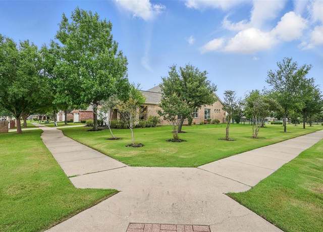 Property at 7318 Spruce Creek Ln, Frisco, TX 75036, 2 beds, 2 baths
