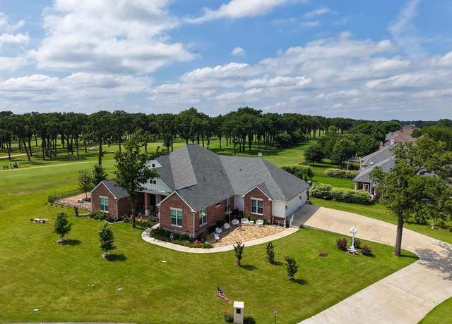 Property at 18076 Country Club Dr, Kemp, TX 75143, 3 beds, 3.5 baths