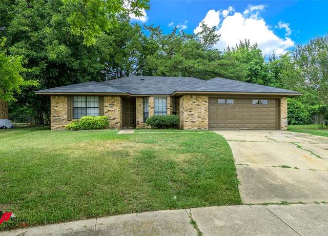 Property at 5605 James Scott Cir, Bossier City, LA 71112, 3 beds, 2 baths