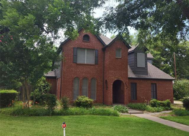 Property at 5001 Seminole Dr, De Cordova, TX 76049, 4 beds, 2.5 baths