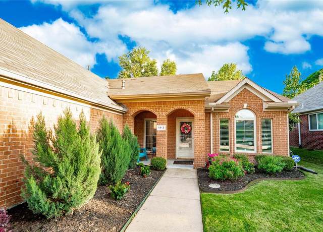 Property at 1813 Honey Mesquite Ln, Flower Mound, TX 75028, 3 beds, 2 baths
