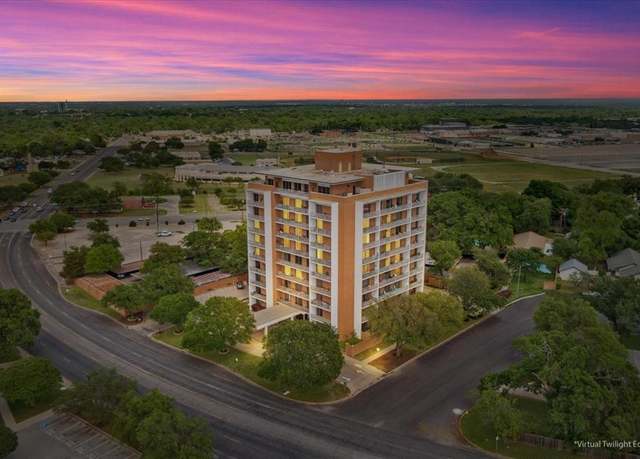 Property at 4924 Cobbs Dr Unit 3D, Waco, TX 76710, 2 beds, 2 baths