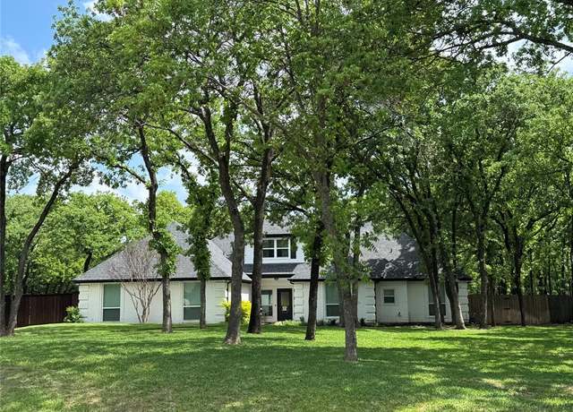 Property at 3416 Wild Oaks Ct, Burleson, TX 76028, 4 beds, 3 baths