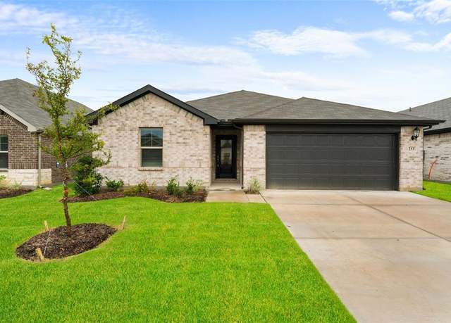 Property at 255 Sugarlands Dr, Greenville, TX 75402, 4 beds, 3 baths