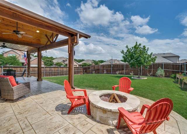 Property at 1364 Lake Grove Dr, Little Elm, TX 75068, 3 beds, 2.5 baths