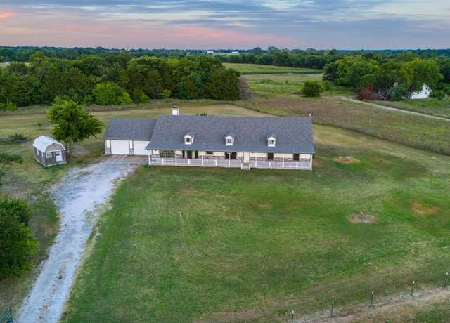 Property at 614 Jim Cannon Rd, Van Alstyne, TX 75495, 4 beds, 3 baths
