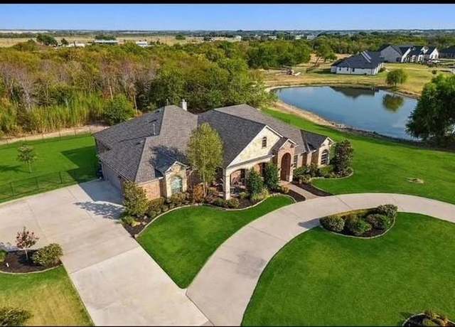 Property at 261 Chisholm Ranch Dr, Rockwall, TX 75032, 4 beds, 3.5 baths