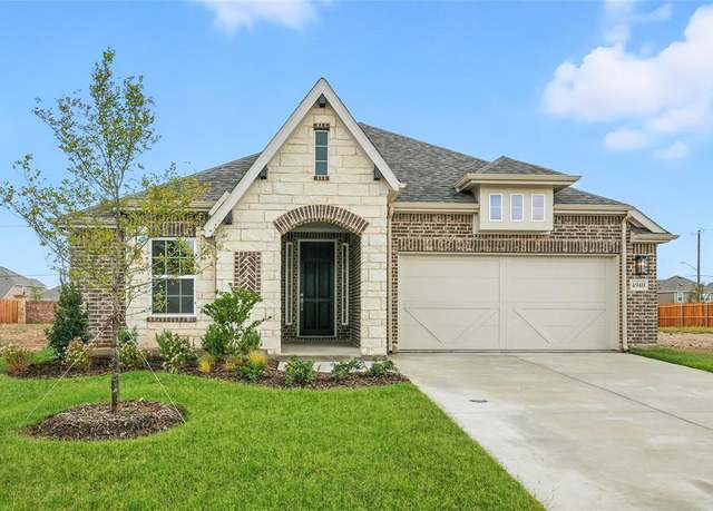Property at 4940 Hitching Post Dr, Fort Worth, TX 76036, 4 beds, 3 baths