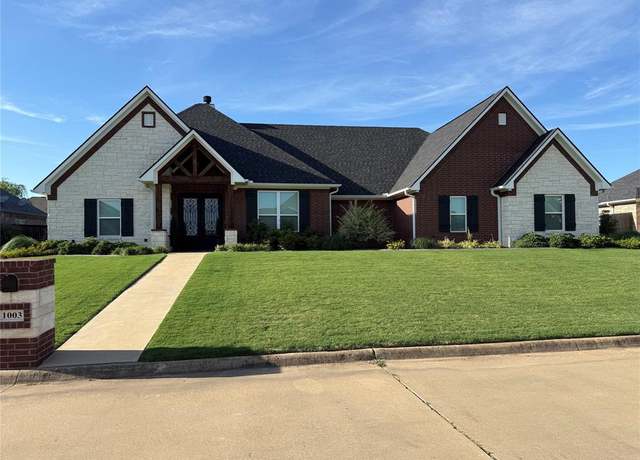 Property at 1003 Stone Bridge St, Mount Pleasant, TX 75455, 3 beds, 2.5 baths