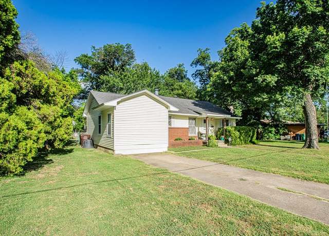 Property at 816 Alice St, Denton, TX 76201, 3 beds, 1 bath