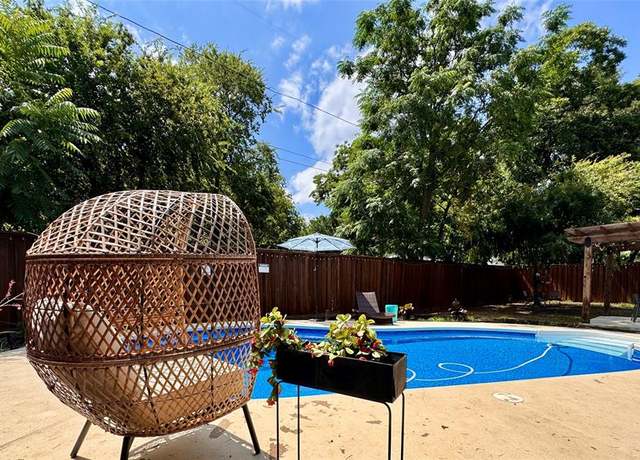 Property at 9411 Green Terrace Dr, Dallas, TX 75220, 3 beds, 2 baths