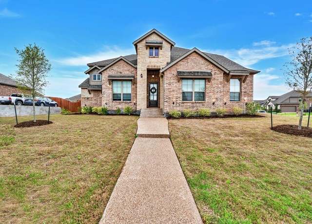 Property at 1045 Kreece Dr, Hewitt, TX 76643, 4 beds, 3 baths