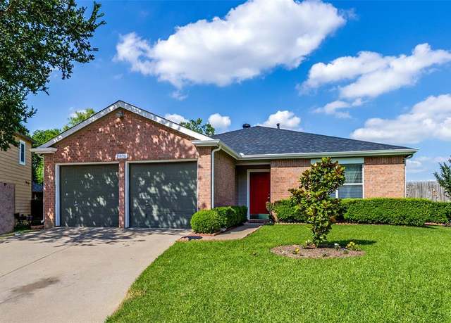 Property at 2036 Earnhardt Way, Dallas, TX 75217, 3 beds, 2 baths
