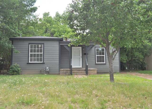 Property at 722 Sunset St, Sulphur Springs, TX 75482, 3 beds, 2 baths