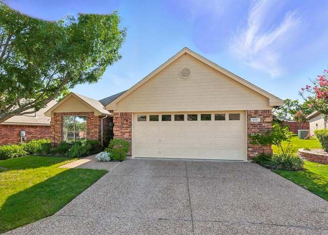 Property at 919 Cresthaven Dr #4, Cedar Hill, TX 75104, 3 beds, 2 baths