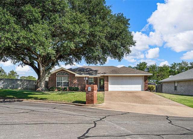 Property at 9519 Reno Dr, Waco, TX 76712, 3 beds, 2 baths